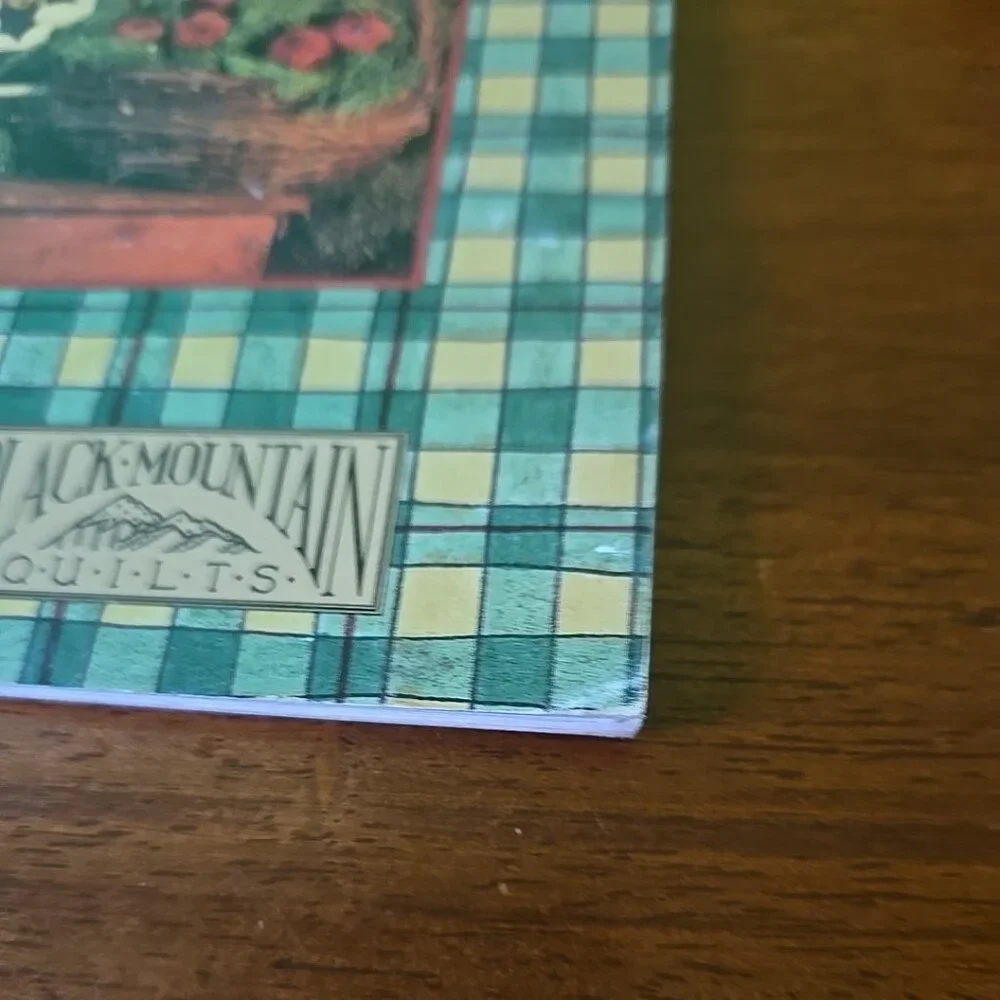 Black Mountain Christmas Teri Christopherson 1998 Christmas quilting